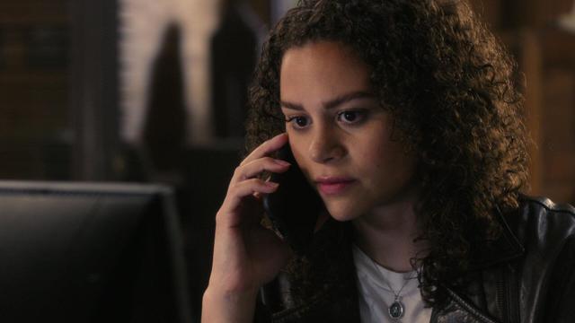 Imagen Indomable 1x2
