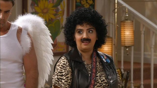 Imagen Cristela 1x4