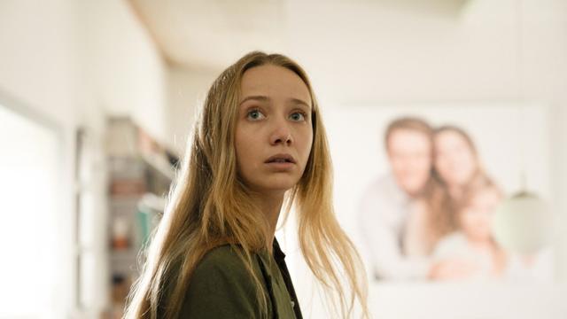 Imagen Girl Taken 1x5