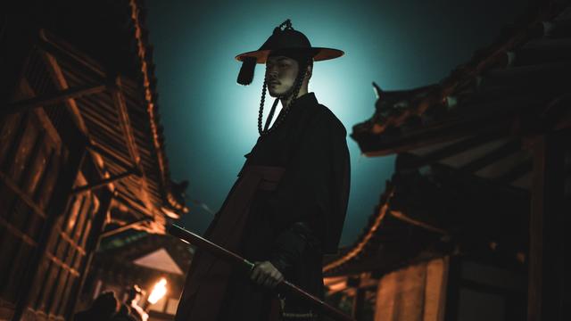 Imagen Aguas turbias 1x7