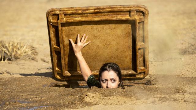 Imagen Made for Love 1x1