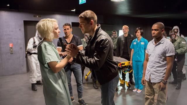 Imagen Sense8 1x12